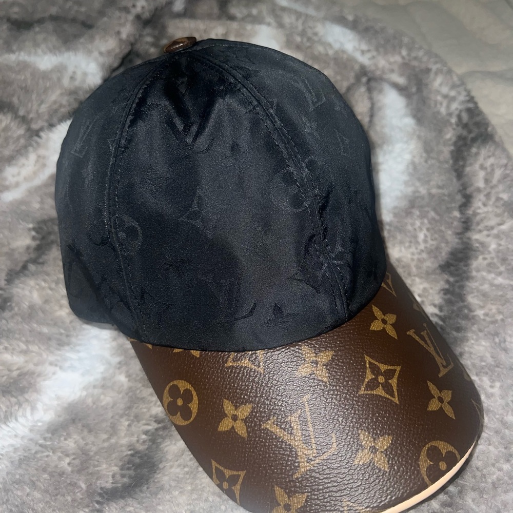 Louis Vuitton, cap hat